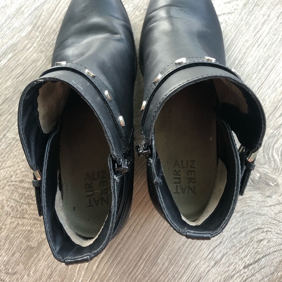 Black boots - Picture 5 of 5